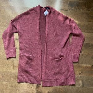 Women’s NWT AMERICAN EAGLE knit cardigan